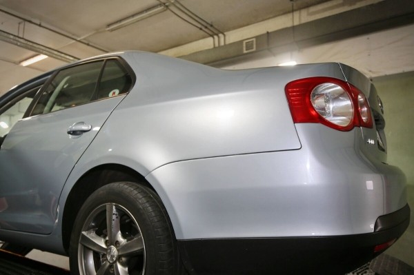 «Брал новым у дилера в 2009 году». Белорус показал VW Jetta 1.9 TDI, который до сих пор обслуживает у «официалов»