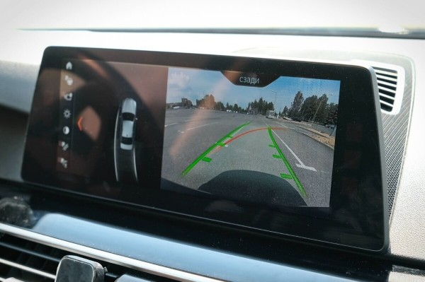 «За рулевую рейку — 850 евро, ступичный подшипник — $250». Белорус о владении BMW 530e (G30) и его обслуживании