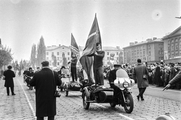 
                Старые фото: Брест и физкультурники
            