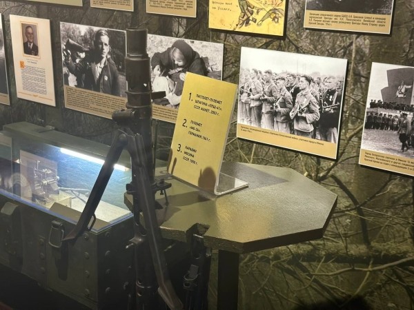 У кинотеатра «Беларусь» начала работу выездная передвижная экспозиция Белорусского государственного музея истории Великой Отечественной войны
У кинотеатра «Беларусь» начала работу выездная передвижная экспозиция Белорусского государственного музея истории Великой Отечественной войны