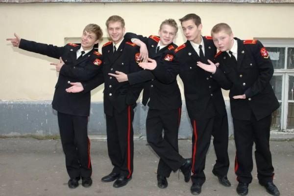 Мальчишки-кадеты выросли: какими стали герои культового сериала? Мальчишки-кадеты выросли: какими стали герои культового сериала?