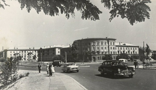 
                Брест, хороший вид на гостиницу Буг, 1960-е
            