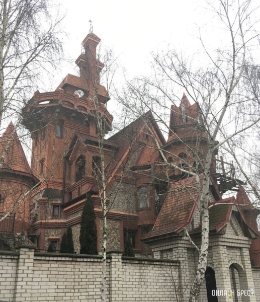 Читатель: Вот такой дом есть в Бресте
Читатель: Вот такой дом есть в Бресте