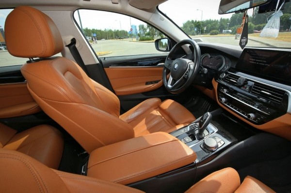 «За рулевую рейку — 850 евро, ступичный подшипник — $250». Белорус о владении BMW 530e (G30) и его обслуживании