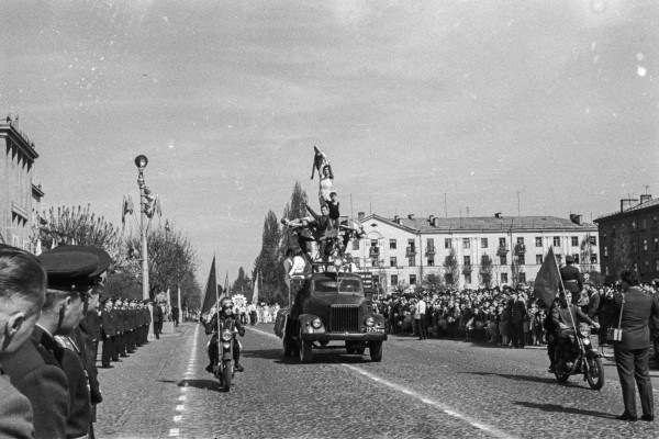 
                Старые фото: Брест и физкультурники
            