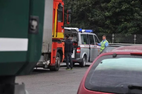 Как водитель с нанимателем судился: из его зарплаты хотели вычесть 4000 рублей Как водитель с нанимателем судился: из его зарплаты хотели вычесть 4000 рублей