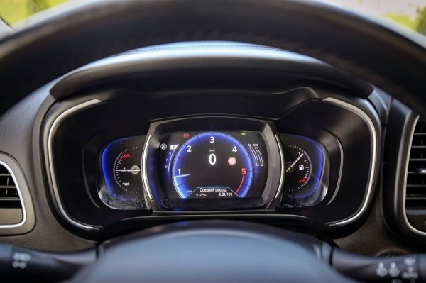 Белорус пересел с новой «Весты» на подержанный Renault Koleos из Европы. Как ощущения?