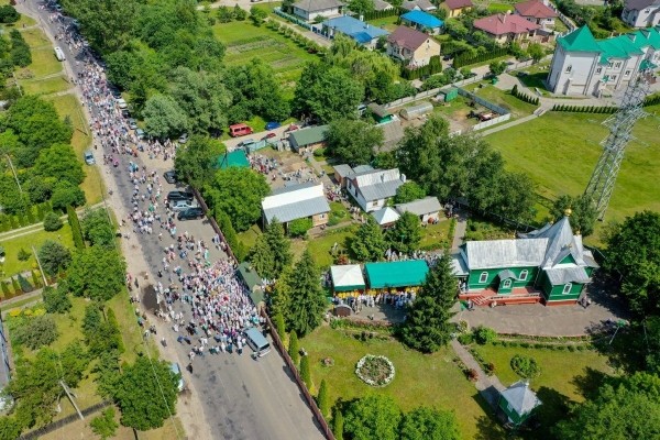 
                Сегодня в Бресте прошел Крестный ход
            