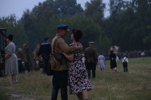 Около 250 белорусских и зарубежных реконструкторов воссоздали эпизоды обороны Брестской крепости Около 250 белорусских и зарубежных реконструкторов воссоздали эпизоды обороны Брестской крепости