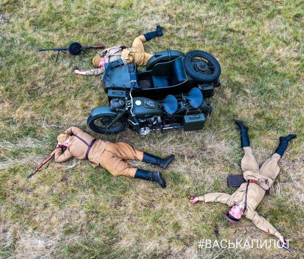 Около 250 белорусских и зарубежных реконструкторов воссоздали эпизоды обороны Брестской крепости Около 250 белорусских и зарубежных реконструкторов воссоздали эпизоды обороны Брестской крепости