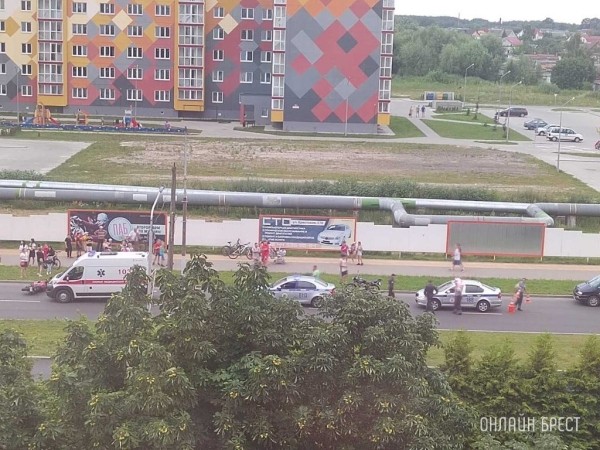 Очевидец: Сегодня в Пинске произошло ДТП с участием мотоциклиста
Очевидец: Сегодня в Пинске произошло ДТП с участием мотоциклиста