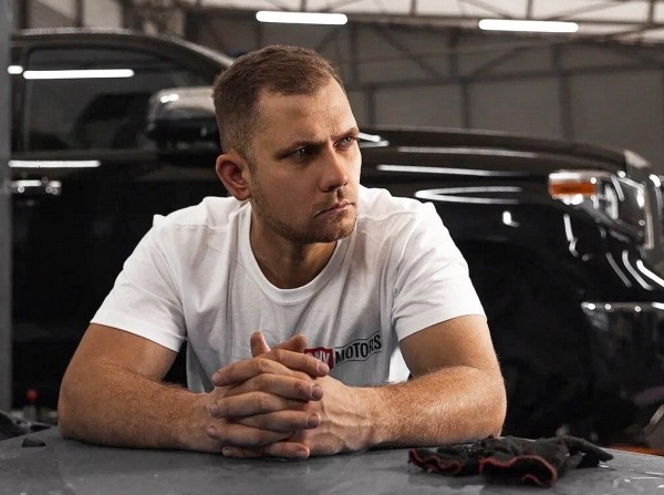 «Геометрия не пострадала, безопасность — целая». Белорус привёз из Америки 466-сильный Ford Mustang GT «Геометрия не пострадала, безопасность — целая». Белорус привёз из Америки 466-сильный Ford Mustang GT