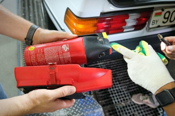 По прозвищу Baby-Benz. Показываем идеально сохранившийся Mercedes W201