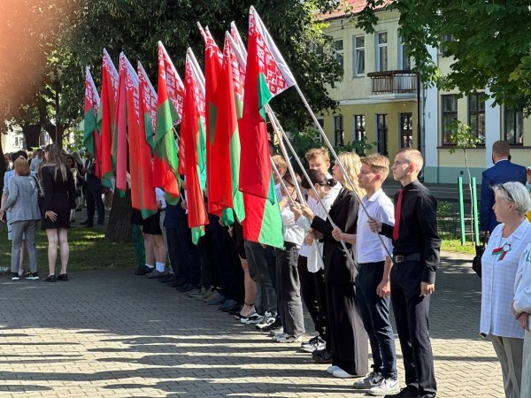 Брест отмечает День Независимости Брест отмечает День Независимости