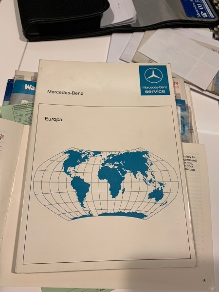 По прозвищу Baby-Benz. Показываем идеально сохранившийся Mercedes W201