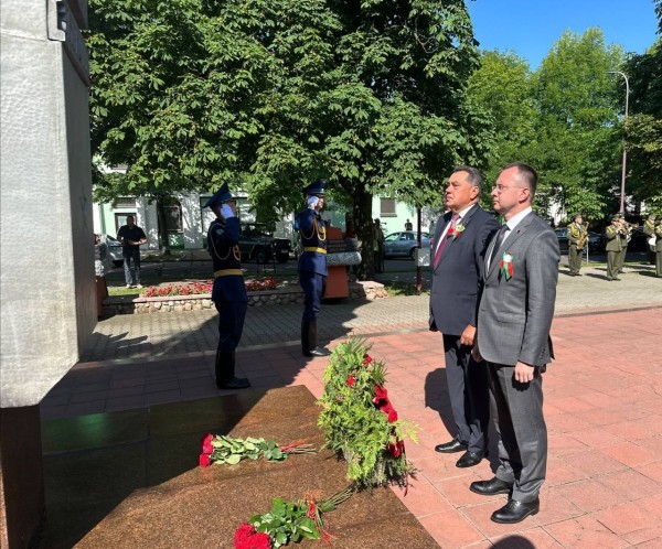 Брест отмечает День Независимости Брест отмечает День Независимости