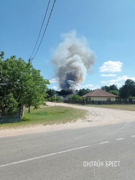 Читатель: Сегодня в Домачево произошел пожар
Читатель: Сегодня в Домачево произошел пожар