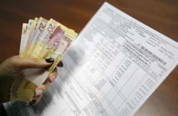 В Лиде долги за коммуналку погашали за счет девушки-инвалида, которая об этом не знала — что было дальше