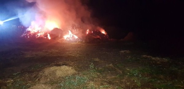 В Барановичском районе огнем уничтожено почти 60 тонн соломы