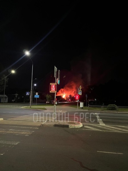 
                Читатель: В Бресте на Киевской произошёл серьёзный пожар.
            