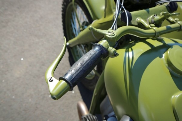 Считай, музейный экспонат! Белорус заморочился и вложил $10 тысяч в мотоцикл М-72 1953 г. в.