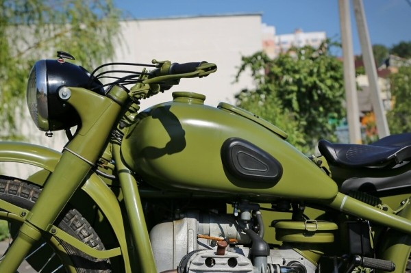 Считай, музейный экспонат! Белорус заморочился и вложил $10 тысяч в мотоцикл М-72 1953 г. в.