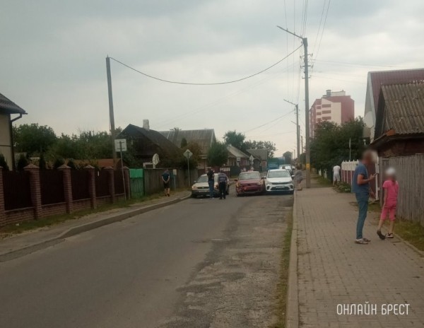 ДТП с участием 3 авто произошло в Пинске