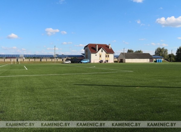 До и после. Предлагаем посмотреть на изменения Каменецкого стадиона «Колос» после обновления