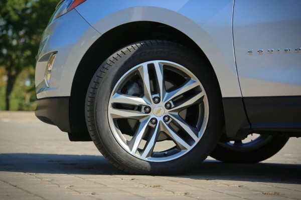 «1,5-литровому мотору не хватало динамки, а здесь — 252 силы». Белорус пригнал второй Chevrolet Equinox из США «1,5-литровому мотору не хватало динамки, а здесь — 252 силы». Белорус пригнал второй Chevrolet Equinox из США