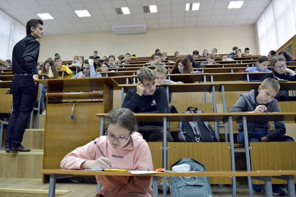 Отработка для платников и порог для целевиков: 5 идей с большого совещания по образованию