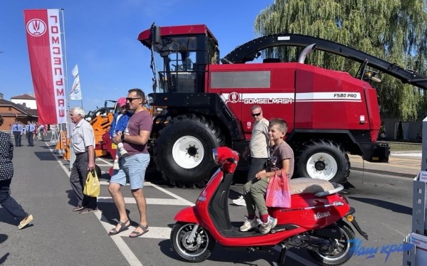 Ганцевичи встречают областные Дожинки. Фото и видео Ганцевичи встречают областные Дожинки. Фото и видео