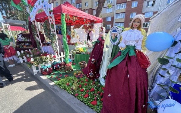 Ганцевичи встречают областные Дожинки. Фото и видео Ганцевичи встречают областные Дожинки. Фото и видео