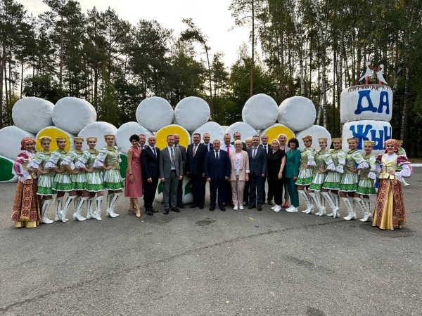 Ганцевичи встречают областные Дожинки. Фото и видео Ганцевичи встречают областные Дожинки. Фото и видео