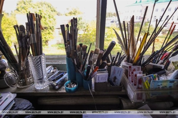 «Пусть люди получают удовольствие». Мастер из Каменецкого района создал более 300 деревянных скульптур «Пусть люди получают удовольствие». Мастер из Каменецкого района создал более 300 деревянных скульптур