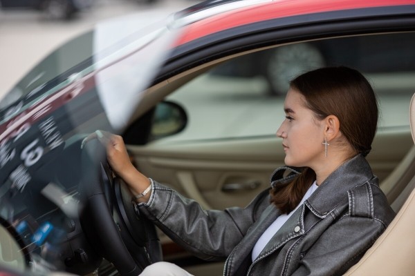 «Крутой подарок на ДР»: девушка из Гродно рассказала о своей BMW