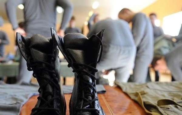 Предпочел карьеру модели вместо службы в армии. Белорусу грозит до 2 лет тюрьмы