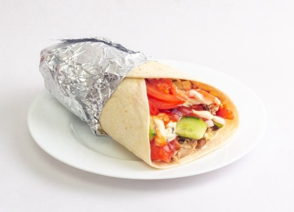 Санстанция проверила, как в Гродно готовят шаурму: изъяли 225 кг из 11 заведений