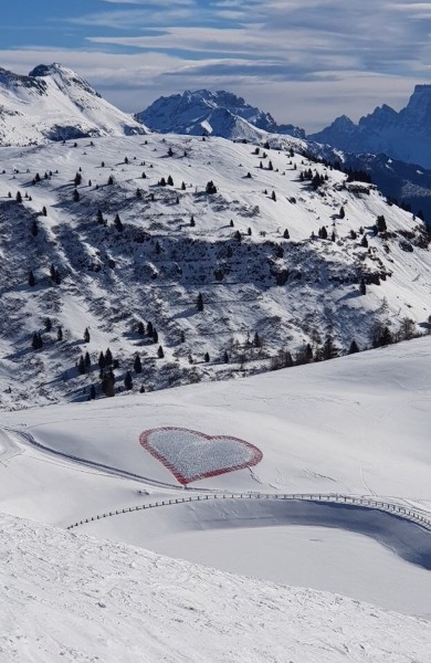 Как живет белоруска, которую признали самой красивой замужней женщиной в мире