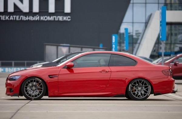 «Крутой подарок на ДР»: девушка из Гродно рассказала о своей BMW