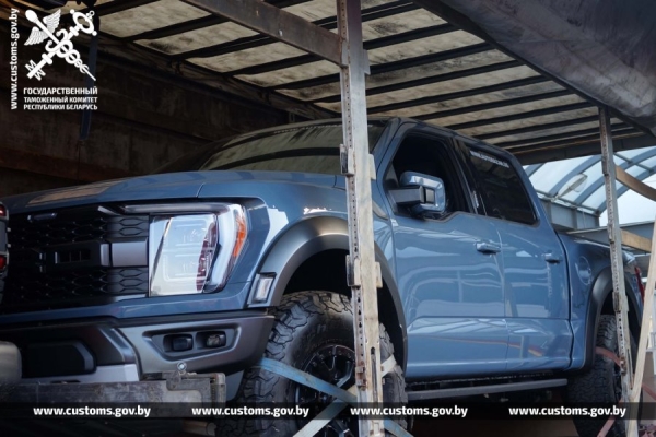 Перевозчик занизил стоимость ввозимых авто почти в 3 раза Перевозчик занизил стоимость ввозимых авто почти в 3 раза