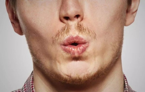 Житель Березы перечислил мошенникам около 50 тысяч долларов США