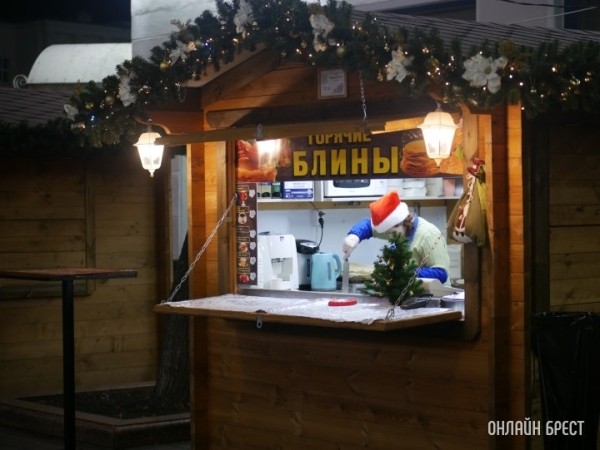 Режим работы новогодних ярмарок в Бресте на Гоголя и Ленина