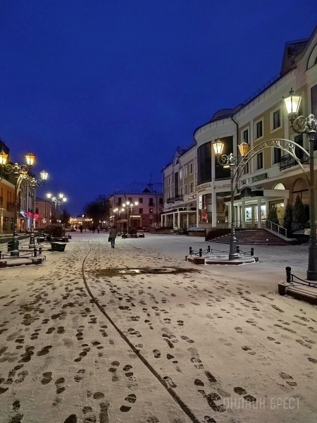 
                Читатель: Снежное утро сегодня на Советской в Бресте
            