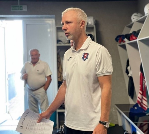 Владимир Свито покидает пост главного тренера ХК «Брест»