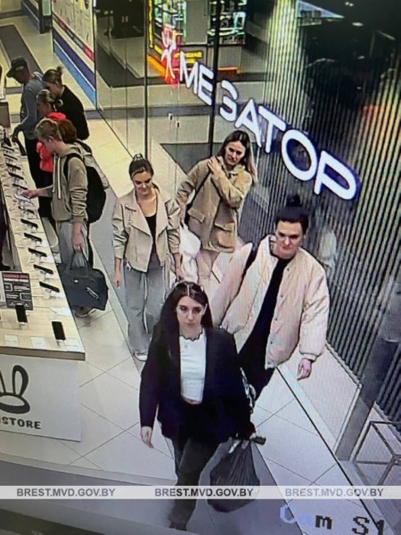 В Бресте милиция устанавливает личности женщин. Смотрите фото В Бресте милиция устанавливает личности женщин. Смотрите фото