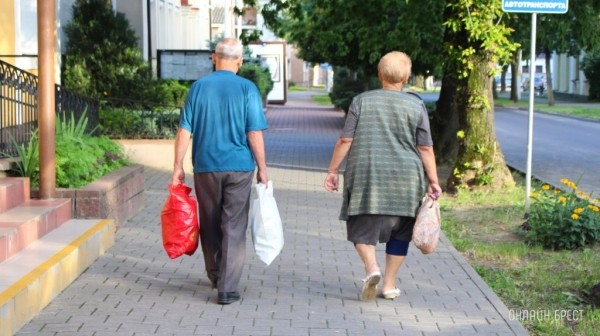 Какую пенсию будут выплачивать работающим пенсионерам