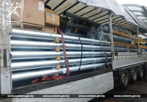 В Бресте таможенники выявили крупную партию товаров без документов