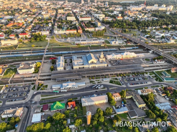 
                Недавний полет над Брестом. ЖД вокзал, центр
            