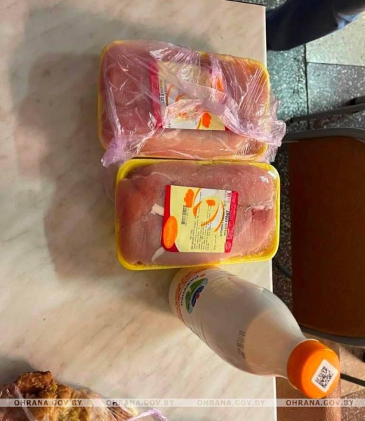 Повар и работники школьной столовой в Бресте попались на краже продуктов