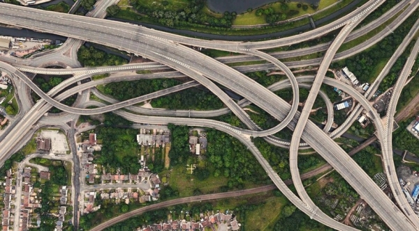 Без навигатора не соваться. 7 необычных автомобильных развязок мира Без навигатора не соваться. 7 необычных автомобильных развязок мира